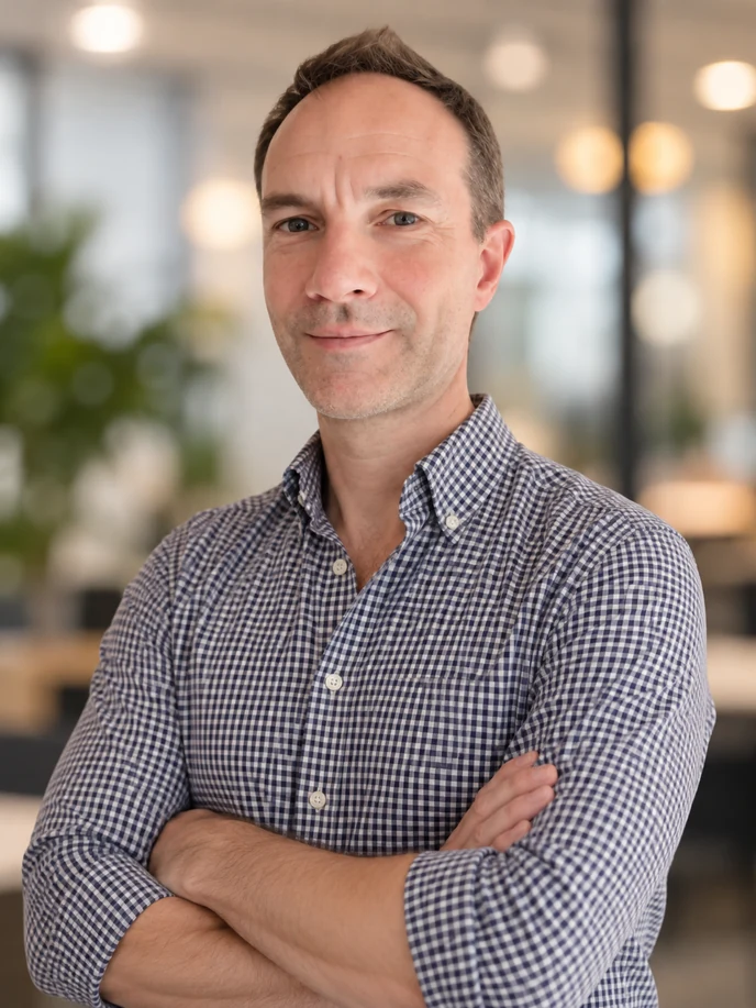 Dr. Ludovic Croxford, research consultant in neuroimmunology